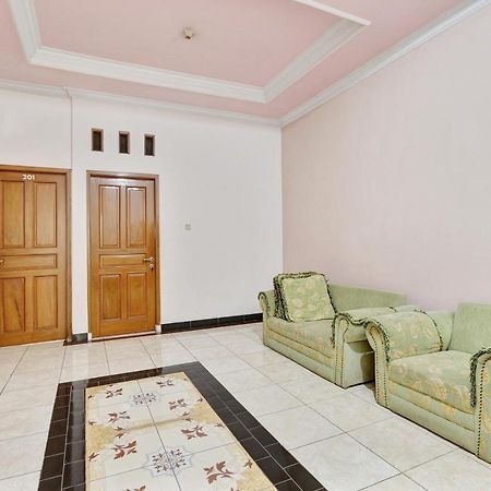 Hotel Wisma Ck Kebumen ภายนอก รูปภาพ