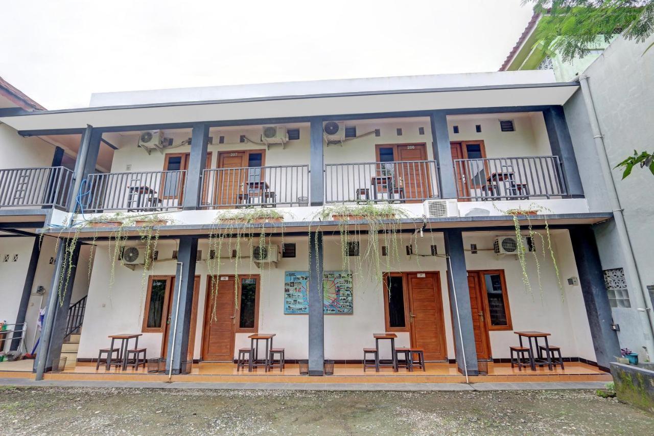 Hotel Wisma Ck Kebumen ภายนอก รูปภาพ