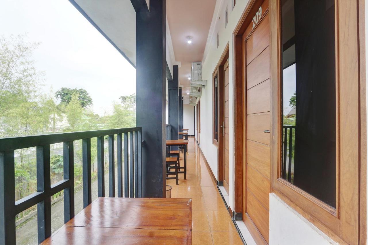 Hotel Wisma Ck Kebumen ภายนอก รูปภาพ