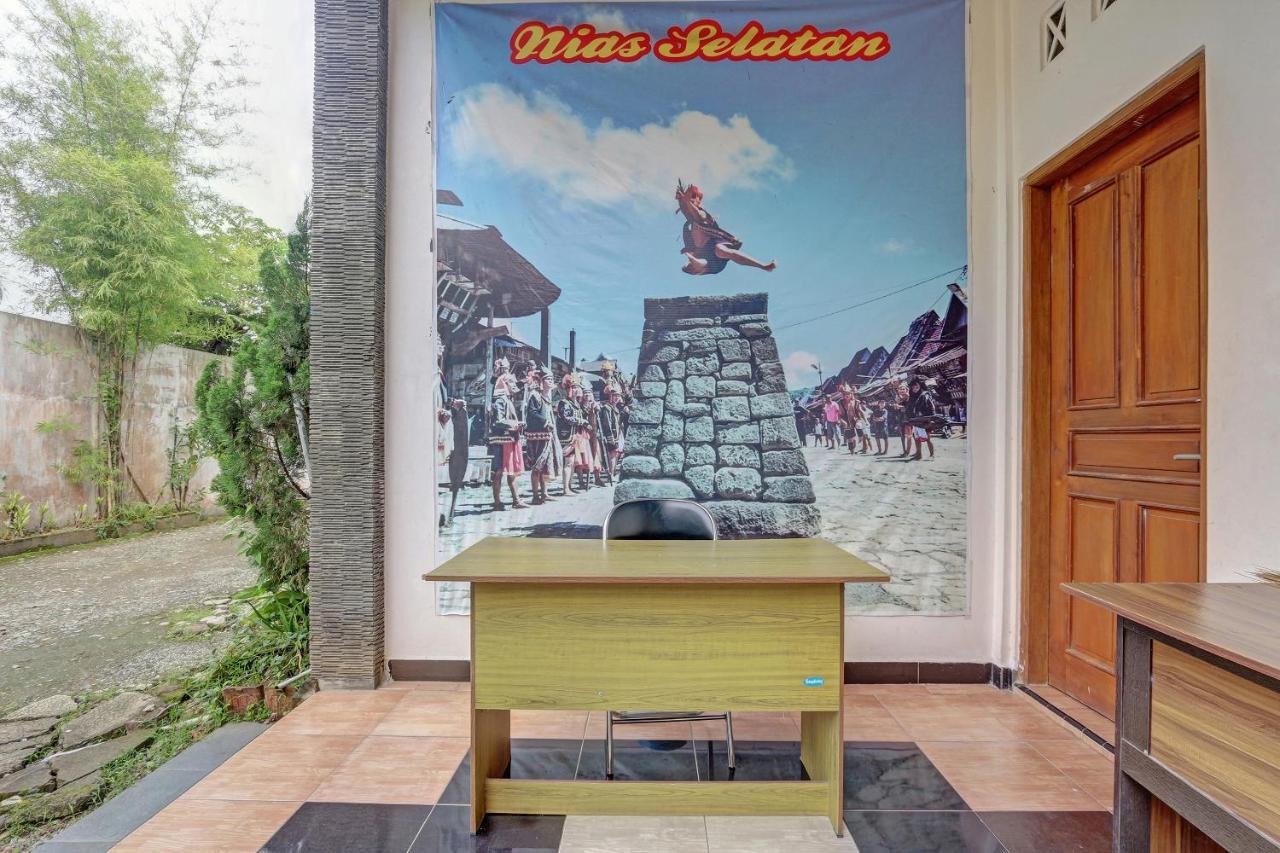 Hotel Wisma Ck Kebumen ภายนอก รูปภาพ