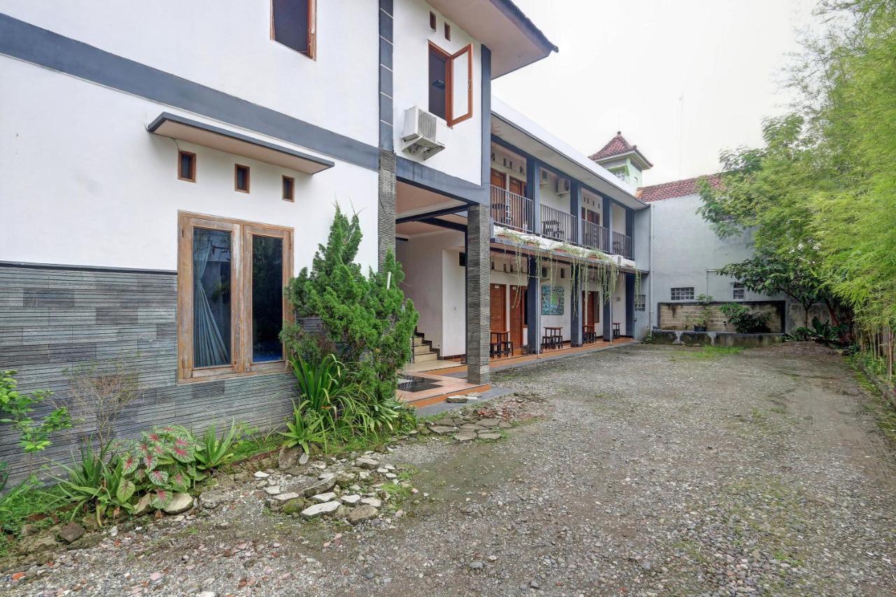 Hotel Wisma Ck Kebumen ภายนอก รูปภาพ